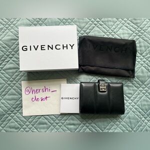 Authentic Givenchy 4G Logo Wallet Compact Bifold Snap Black Leather Silver